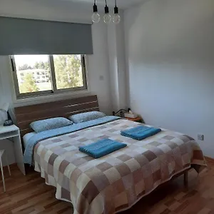  Habitación en casa particular Private In Shared Near Airport - 24 Hour Shuttle Service Chipre