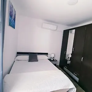  Habitación en casa particular Acogedora En Zona Tranquila España