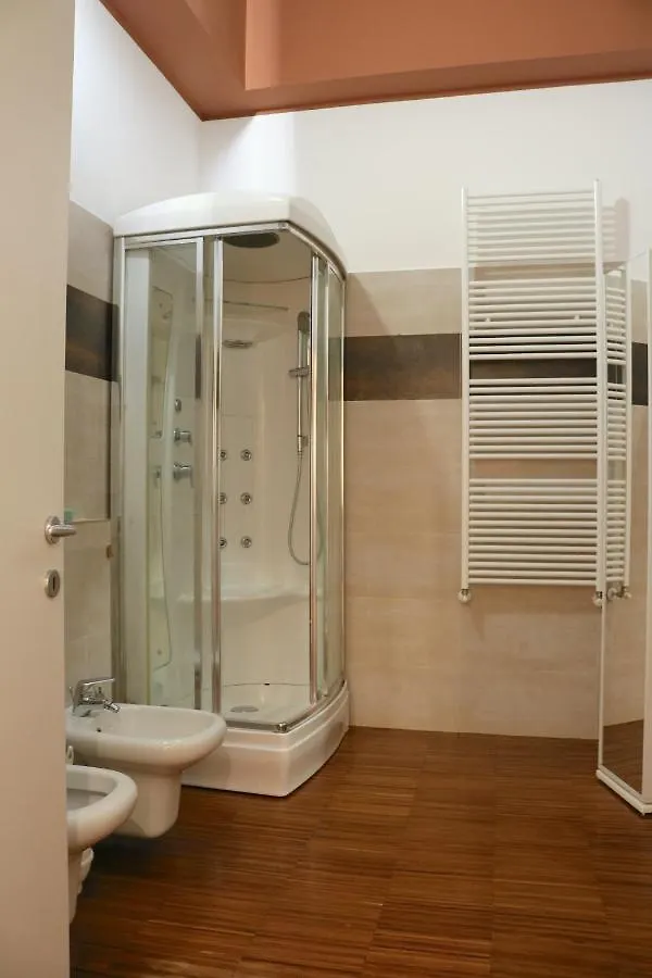 밀라노 Cozy & Large Loft Famagosta 아파트 0*,