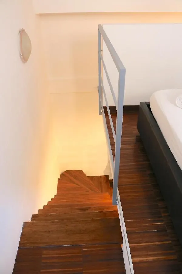 밀라노 Cozy & Large Loft Famagosta 아파트 이탈리아